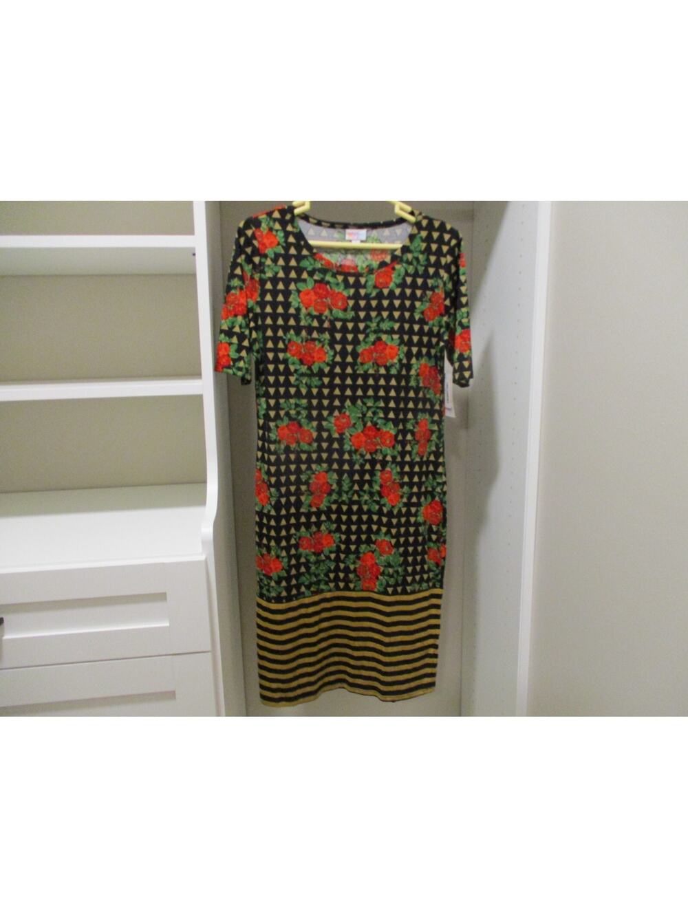 LULAROE JULIA DRESS BLACK RED FLORAL SIZE LARGE